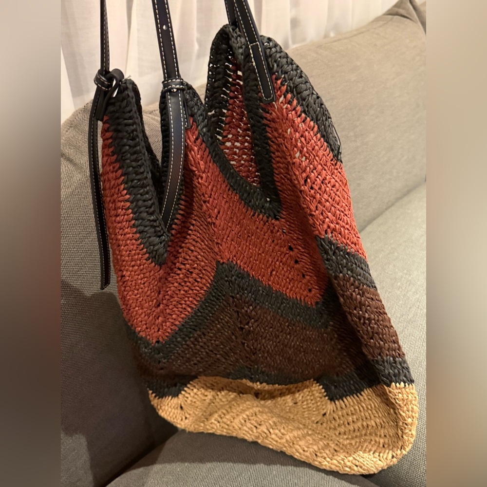 Zara Chevron Pattern Woven Tote Bag - Picture 3 of 7